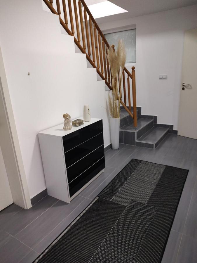 Apartman Raj Vrnjačka Banja Exterior foto